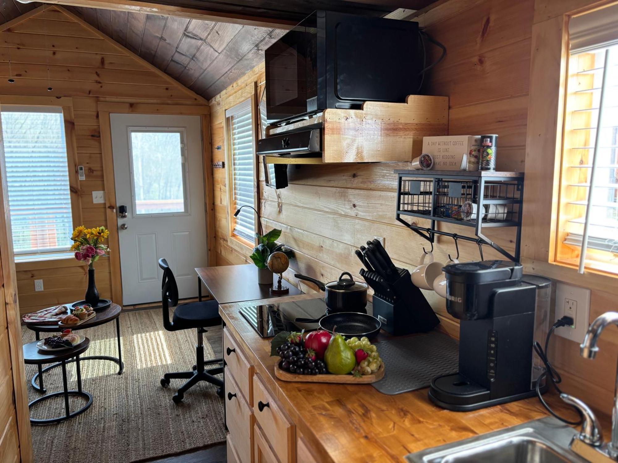 Sojourn Lodging Sevierville Esterno foto