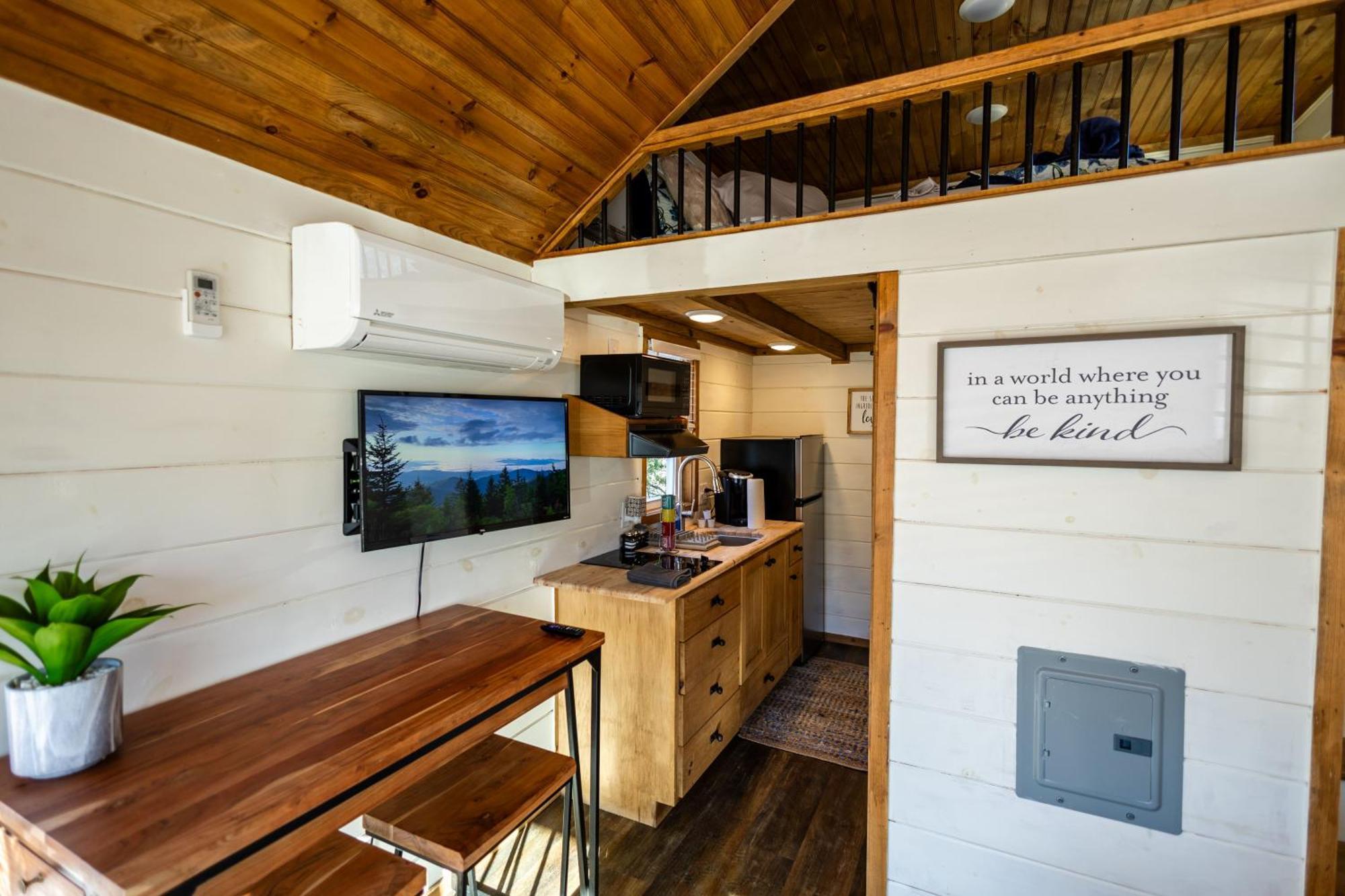 Sojourn Lodging Sevierville Esterno foto