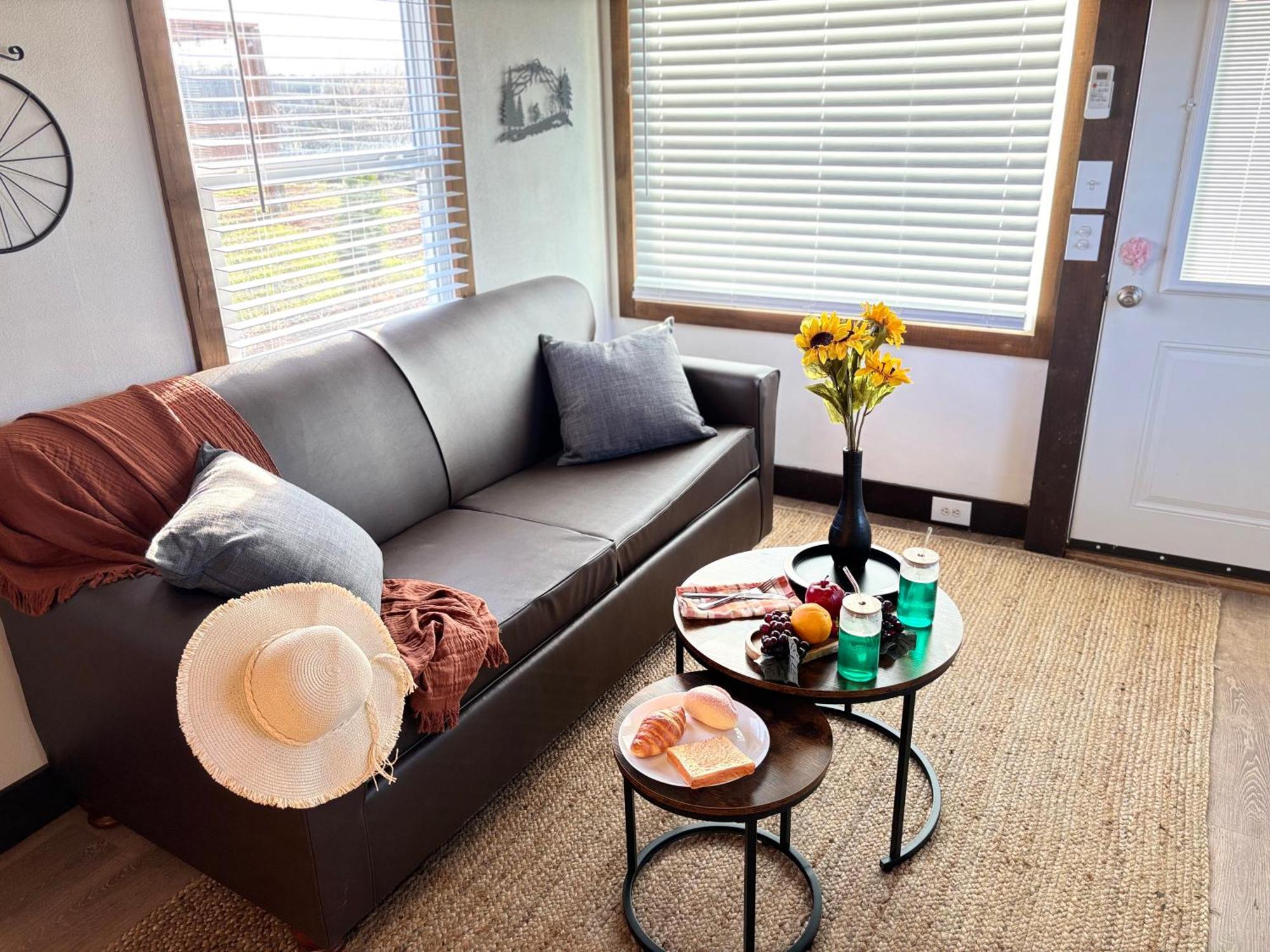 Sojourn Lodging Sevierville Esterno foto